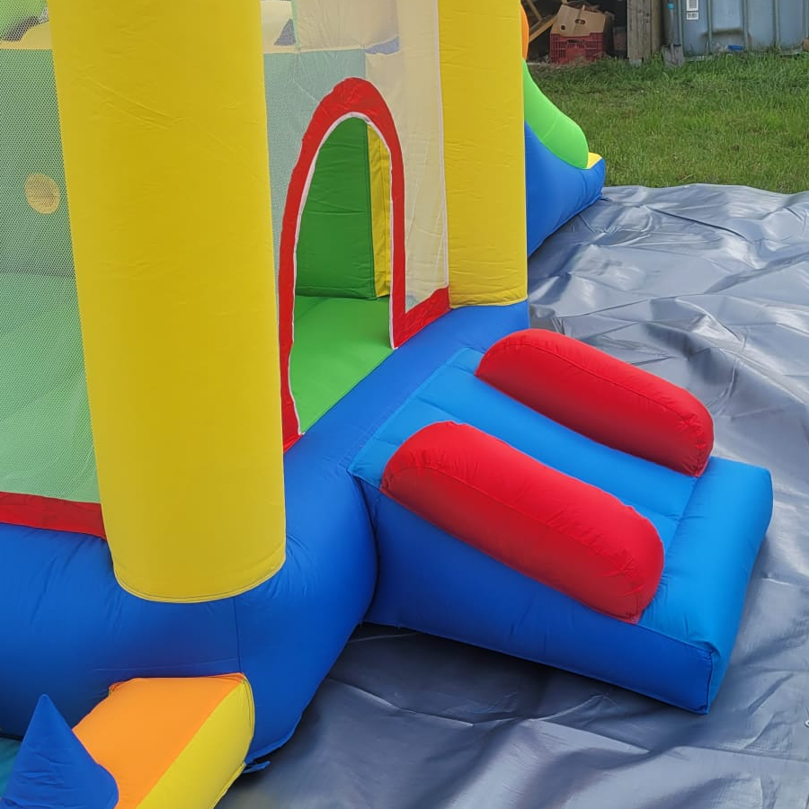 Hüpfburg, Luftburg mit Gebläse 